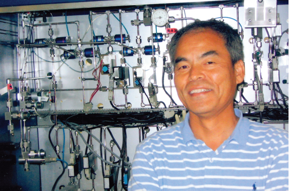 Shuji Nakamura at the University of California at Santa Barbara October 2005 - photo 8