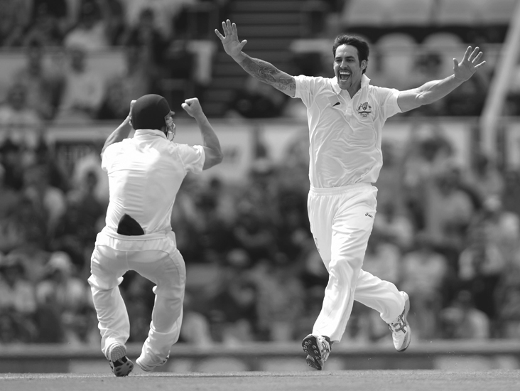 201314 Ashes series Australia v England First Test Day 2 the Gabba 22 - photo 2