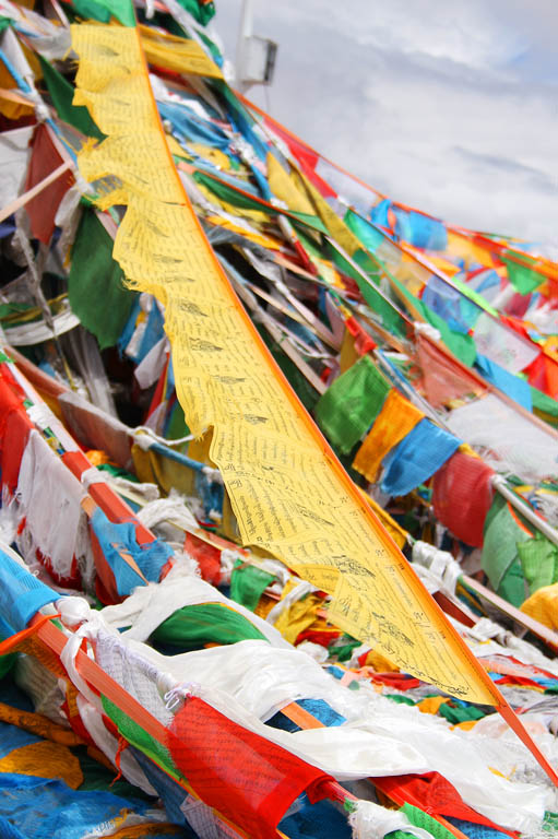 Prayer flags at SARA SPADACCINI SHUTTERSTOCK Welcome to Tibet Tibet - photo 10