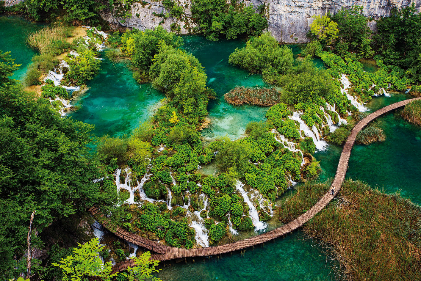 Croatia This Unesco World Heritagelisted park is made up of interlinked and - photo 16