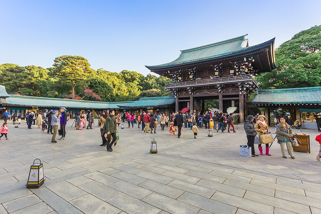 COWARDLION SHUTTERSTOCK Tokyo Top Sights Explore Tokyos historical - photo 7