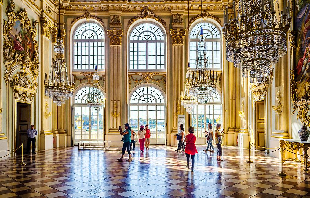 TRABANTOSSHUTTERSTOCK BAYERISCHE SCHLSSERVERWALTUNG Munich Top Sights A - photo 12