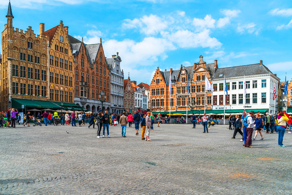 BBA PHOTOGRAPHYSHUTTERSTOCK Bruges Brussels Top Sights Bruges eclectic - photo 5