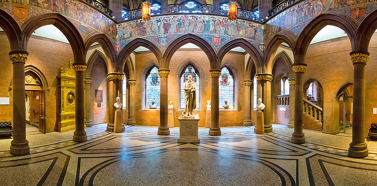 LOU ARMORSHUTTERSTOCK Edinburgh Top Sights Green oasis in the city - photo 10