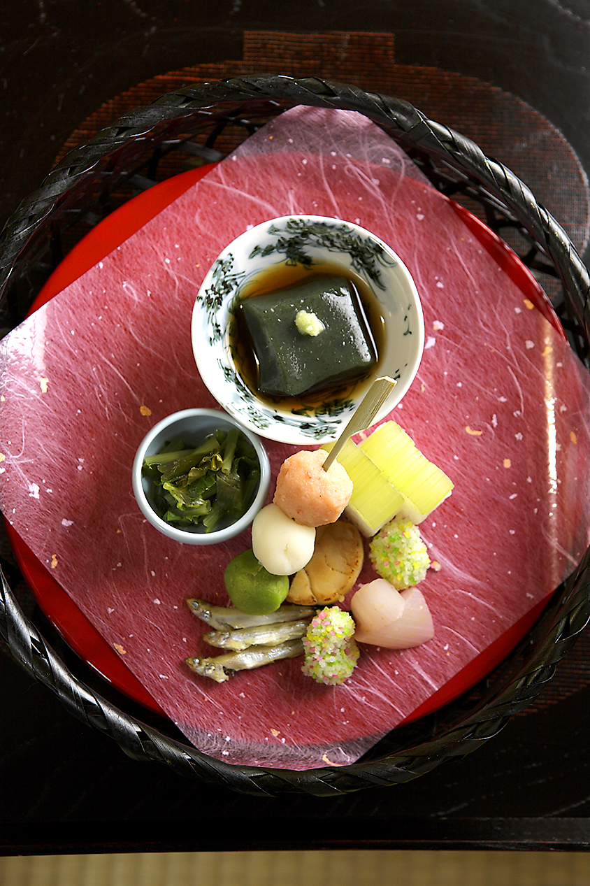 LOTTIE DAVIESLONELY PLANET Kaiseki Kyoto Where ingredients setting and - photo 17