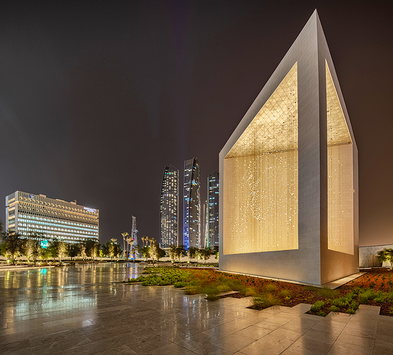 THE CONSTELLATION BY RALPH HELMICK FRANKRISSHUTTERSTOCK Abu Dhabi Top - photo 10