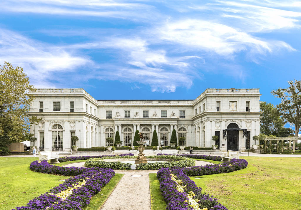 Newport Mansions Rosecliff Newport TRAVELVIEWSHUTTERSTOCK BEST HIKES - photo 9