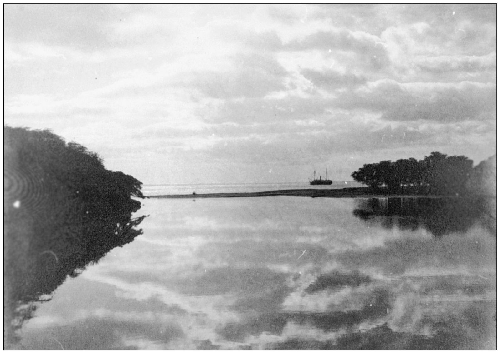 This 1880s photograph taken at the mouth of the Waimea River with a ship at - photo 5