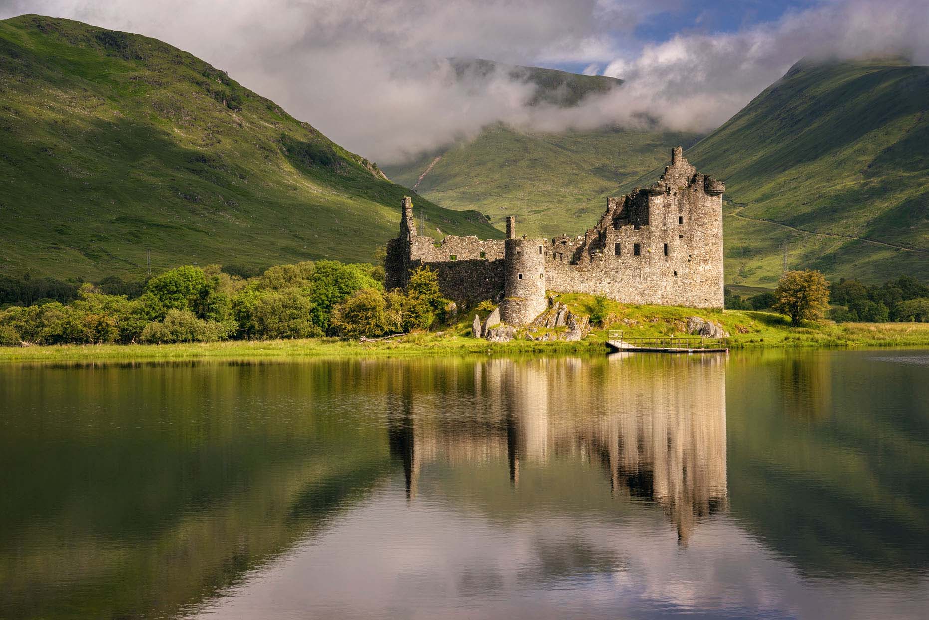 Loch Awe Kilchurn Castle SWEN STROOP SHUTTERSTOCK Edinburgh Famous for - photo 7