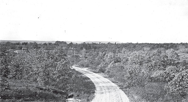 Looking north from south of Melville toward the Ronkonkoma Moraine and High - photo 4