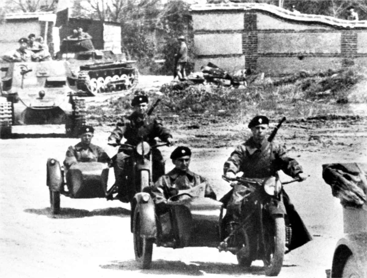 A German PzKpfw I armoured column during the Spanish Civil War The tank - photo 3