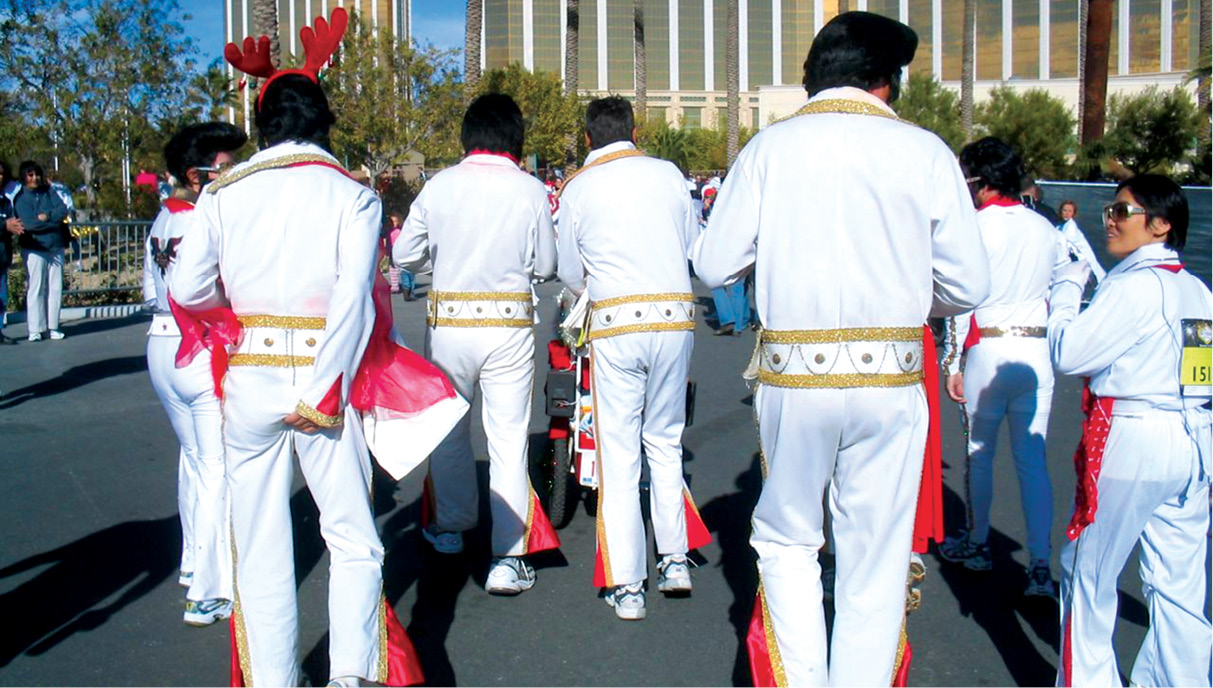 Its not unusual to see Elvis on the Las Vegas Strip And sometimes Elvi roam - photo 14