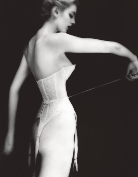 Whatever the subject Lillian Bassman stamps - photo 2