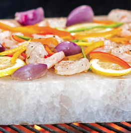 Bitterman Mark - Salt block grilling: 70 recipes for outdoor cooking with Himalayan salt blocks