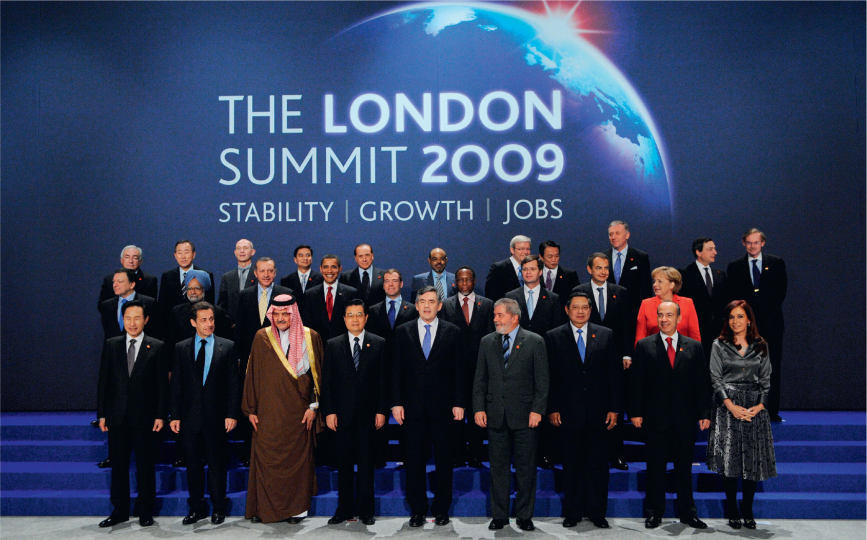 The official Leaders photograph taken at the G20 London Summit for Stability - photo 25