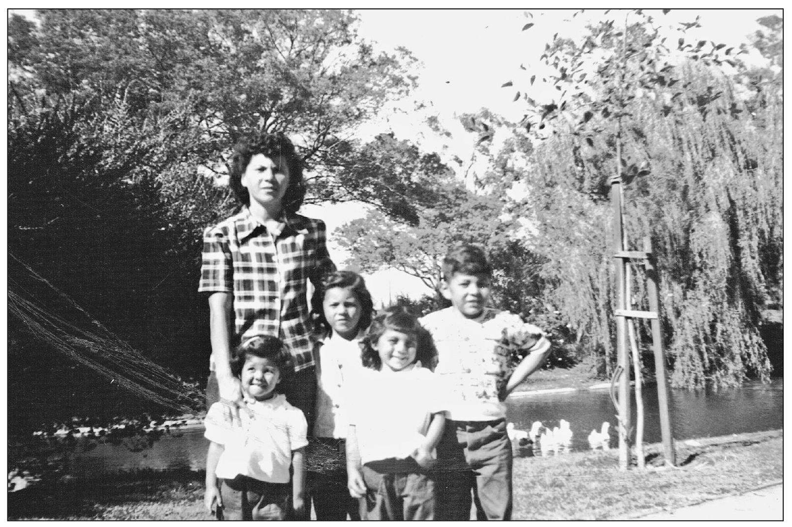 In 1948 Anna Marie Mendez stood with her children at Banning Park as the ducks - photo 9