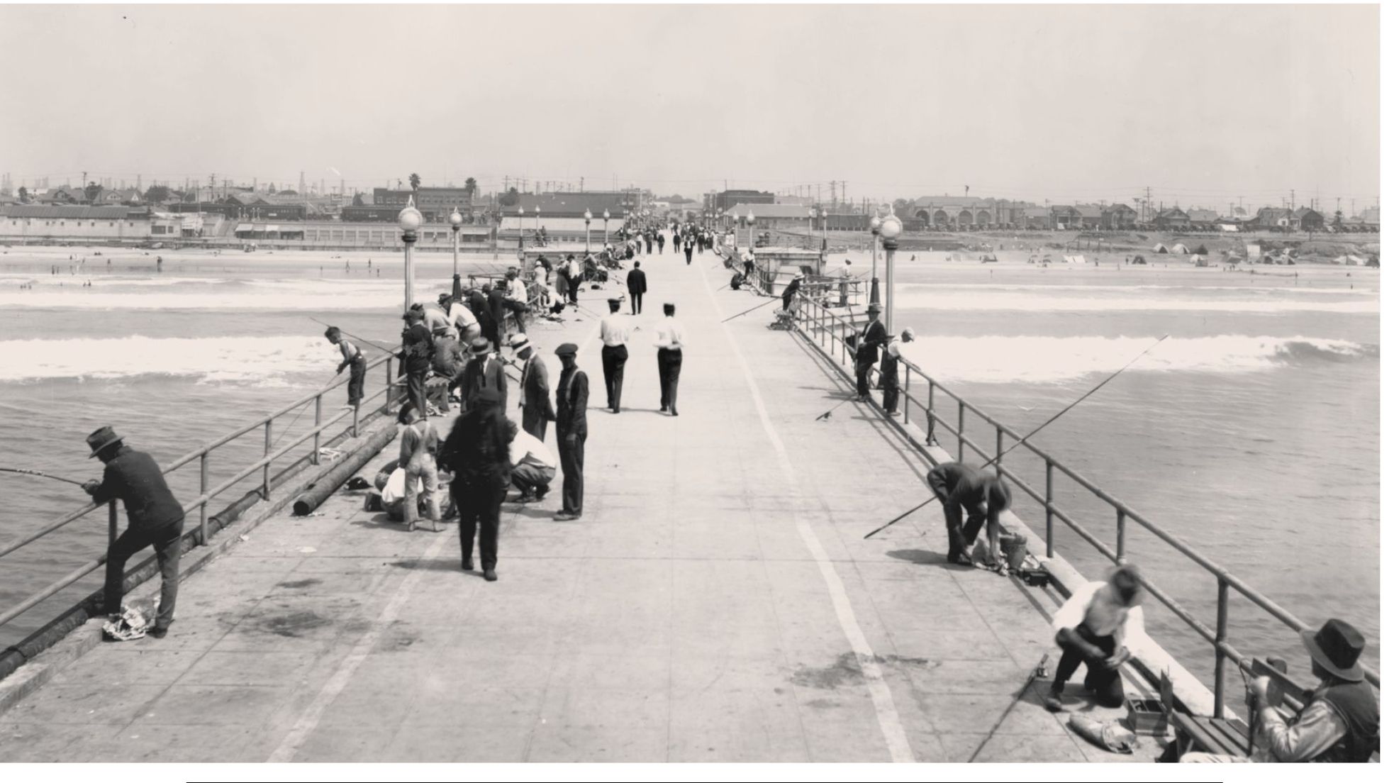 As it is today the pier back in the 1930s was a popular spot for local - photo 8