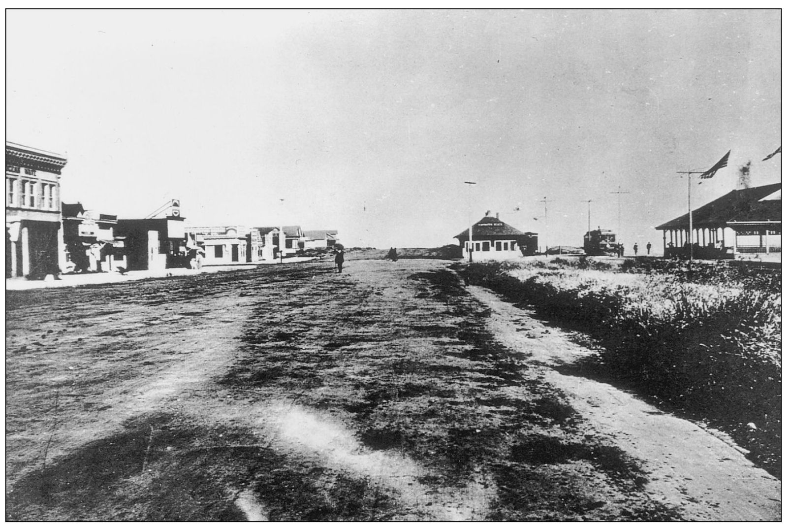 OCEAN AVENUE ABOUT 1909 Before it was called Pacific Coast Highway this - photo 3