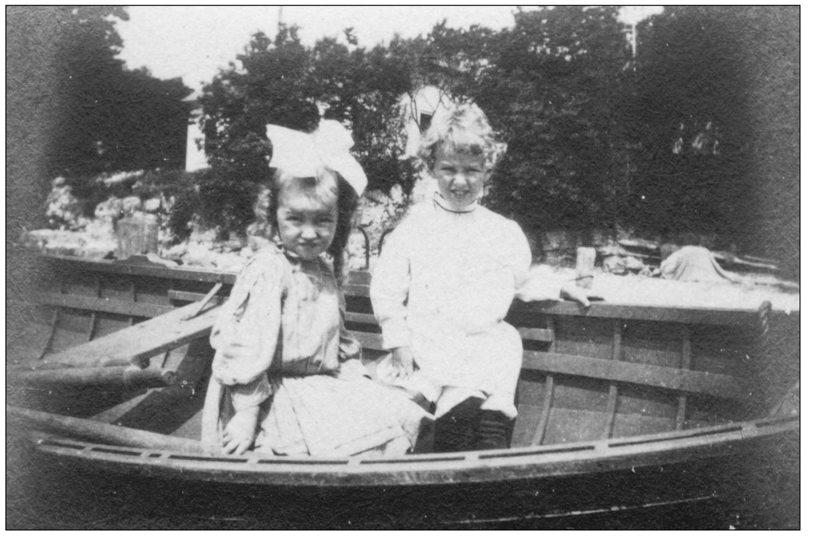 Seabury Ford and his sister await a boat ride on Geauga Lake The lake - photo 11