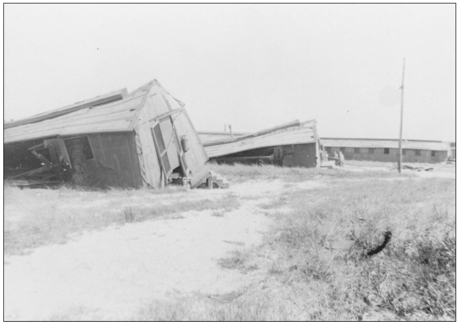 When a severe hurricane hit southeast Florida on September 17 1947 many - photo 9