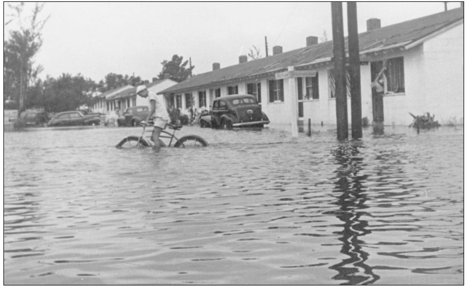 The 1947 storm caused extensive damage to the hurriedly built frame structures - photo 10