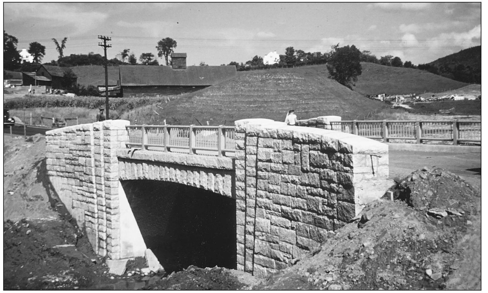 The new Mink Brook bridge appears here just after completion in 1940 With a - photo 9