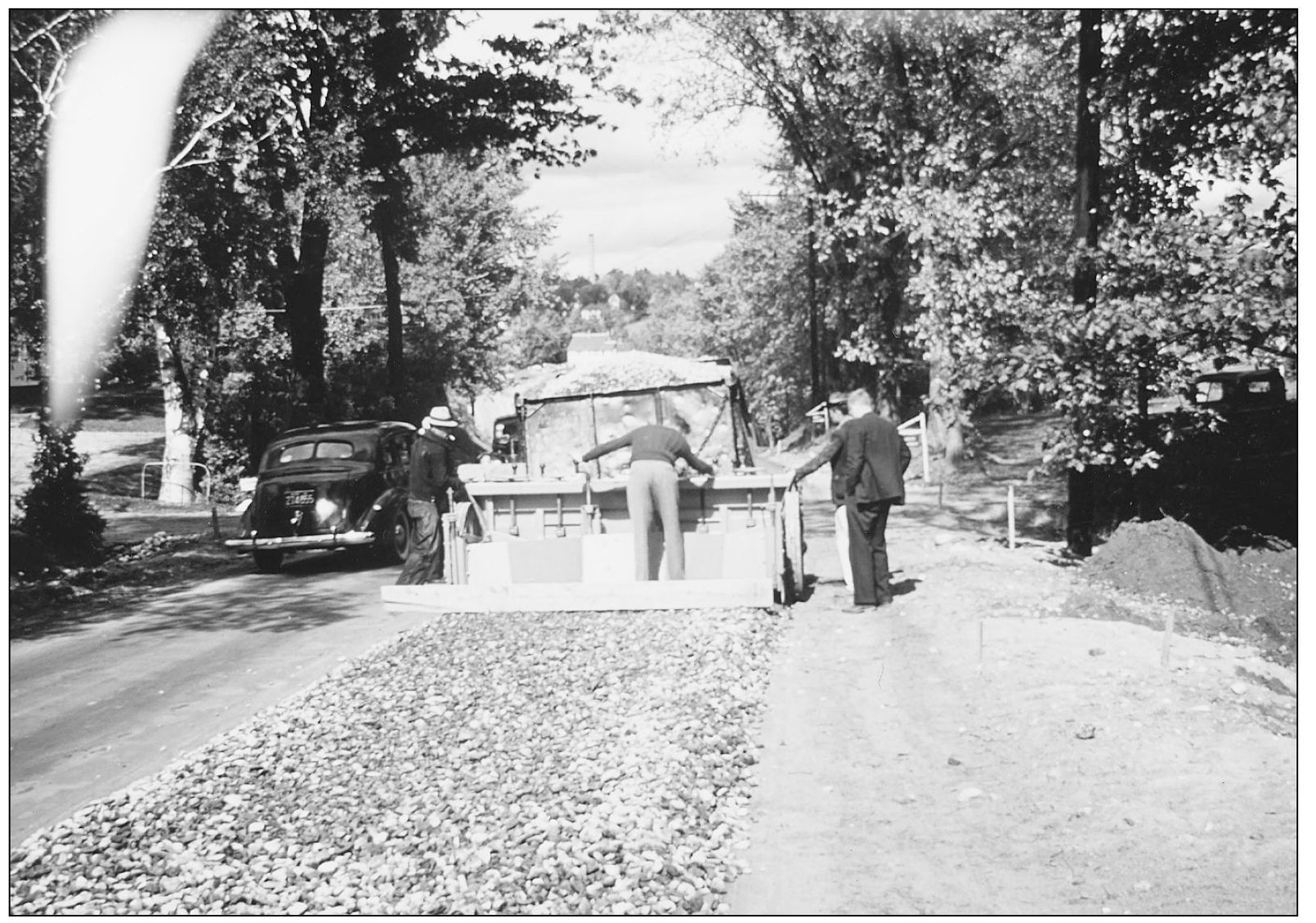 In this photograph showing modern road building in 1940 just prior to World - photo 10