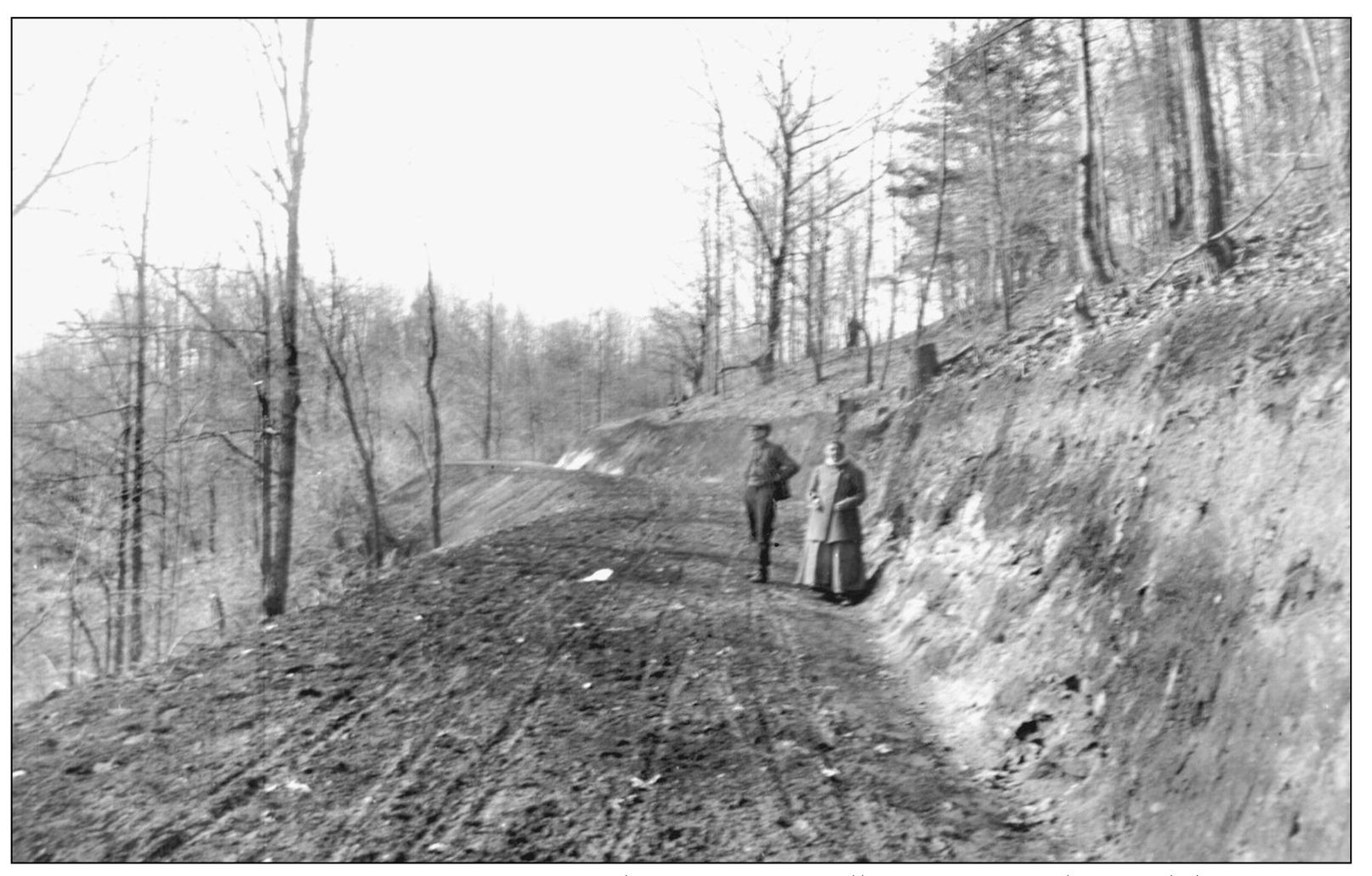 MRS MACE ON FEBRUARY 14 1913 A Sunday afternoon walk or picnic surely raised - photo 8