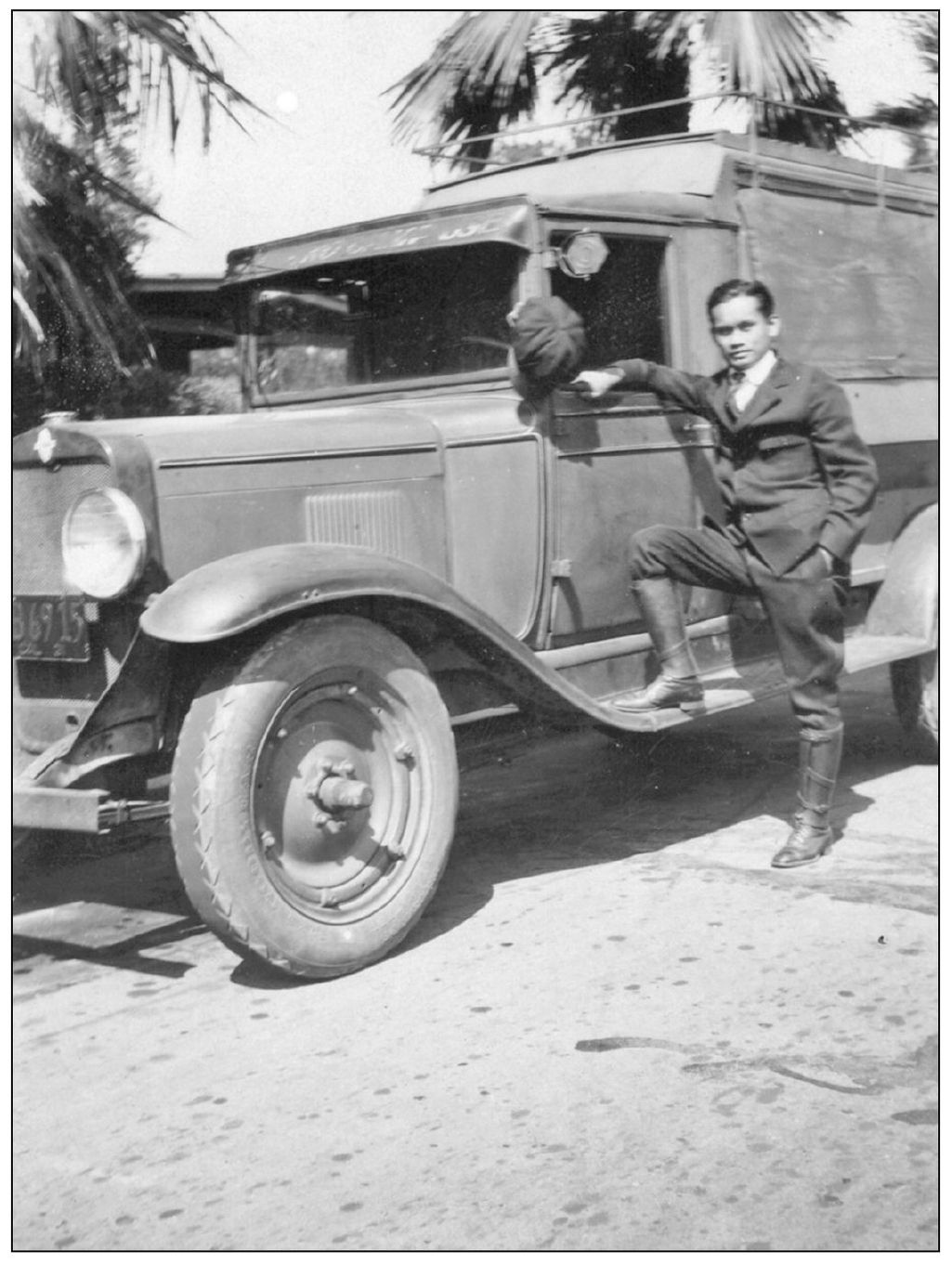 Marcelino Ines came as a labor contractor in 1920s along with his wife Amalia - photo 10