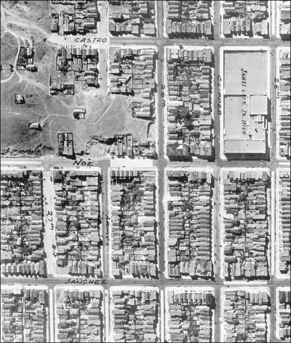 This 1937 aerial view by the US Army Air Corps shows the point where Castro - photo 7