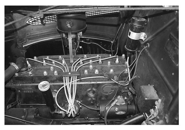 This 1936 Pontiac six-cylinder engine has had a good amateur restoration but - photo 4