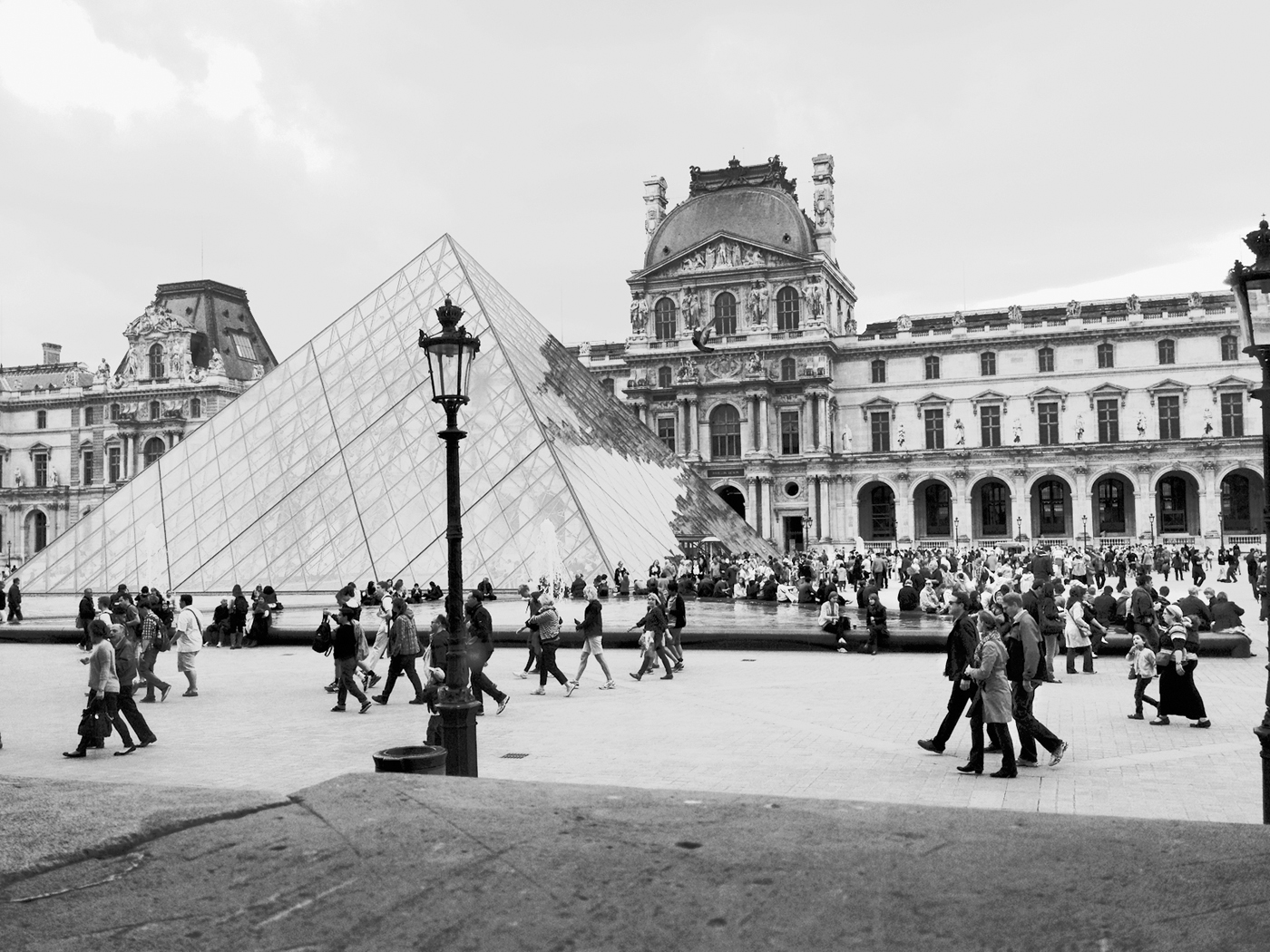 Sunday at the Louvre Museum Paris WILLIAM NASH 1 TOURISM BECOMES AN INDUSTRY - photo 3