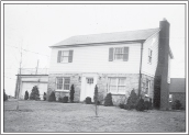 Jamie Dimon spent his earliest days in this modest house in East Williston New - photo 2