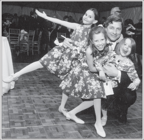 Dimon is extremely close to his daughters Laura l Julia m and Kara - photo 10