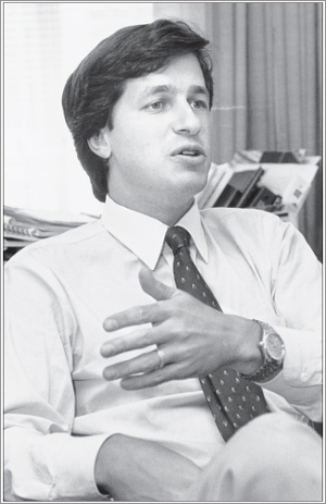 By the late 1980s Dimon had already earned a reputation as one of Wall Streets - photo 16