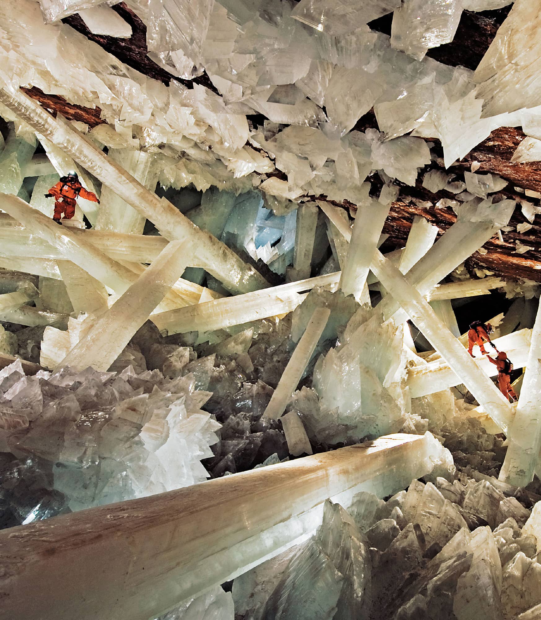 These enormous Selenite crystals grow in a Mexican cavern so hot that human - photo 3