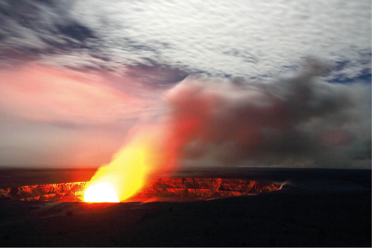 Hawaii Volcanoes National Park There arent many places on Earth where you can - photo 5