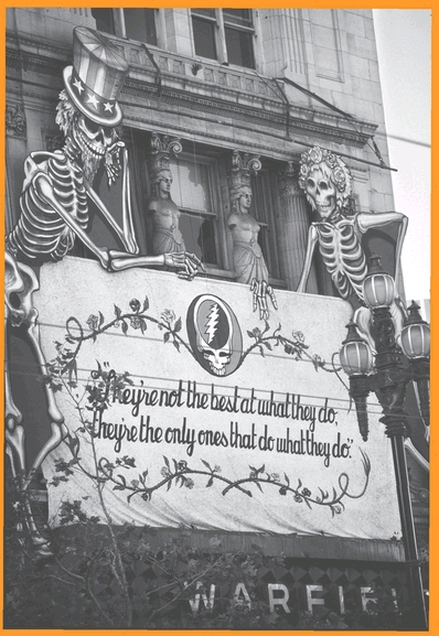 The Grateful Dead was always known for generosity and the performance of - photo 2