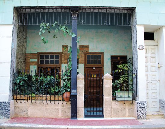 Faade and entrance of restored house in the old city The Capitol seen - photo 4