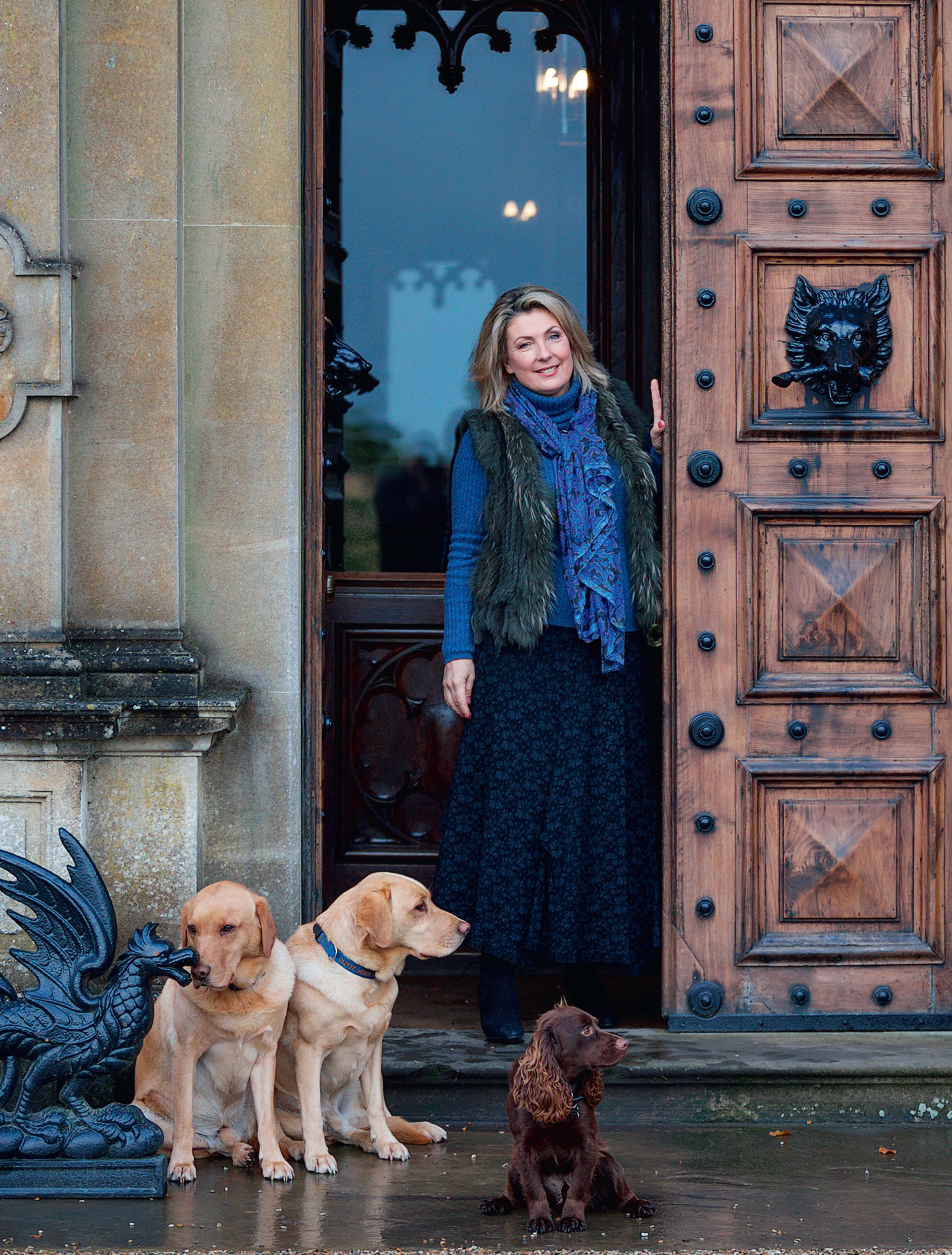 WELCOME This is a book that offers a glimpse into real life at Highclere - photo 3