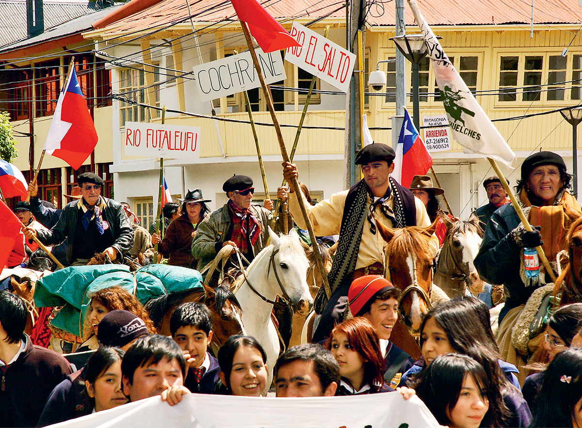 Riders in the 2007 Cabalgata Patagonia Sin Represas Horseback Ride for a - photo 6