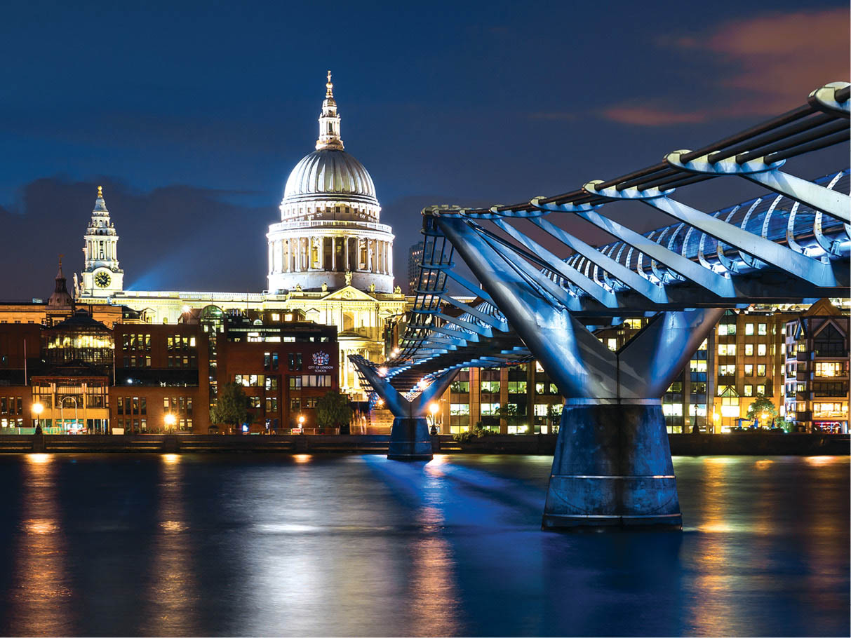 The Millennium Bridge which was the first new pedestrian crossing over the - photo 8