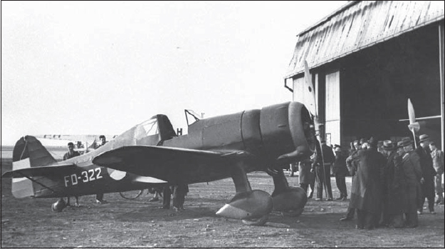 The prototype arrives at the Fokker flight-test department at Schiphol Airport - photo 4