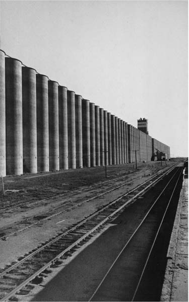 Garvey grain elevator Wichita Feed lot at Ingalls Cessna airplane - photo 4