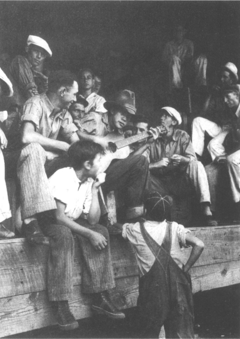 Fruit packers take a break Copiah County Mississippi 1936 And perhaps a man - photo 6