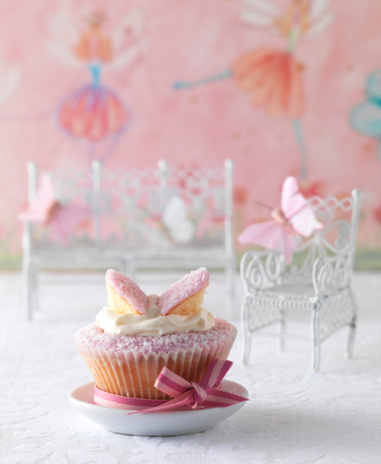 coconut ice butterflies Color glac icing pink Working with one cake at a time - photo 13