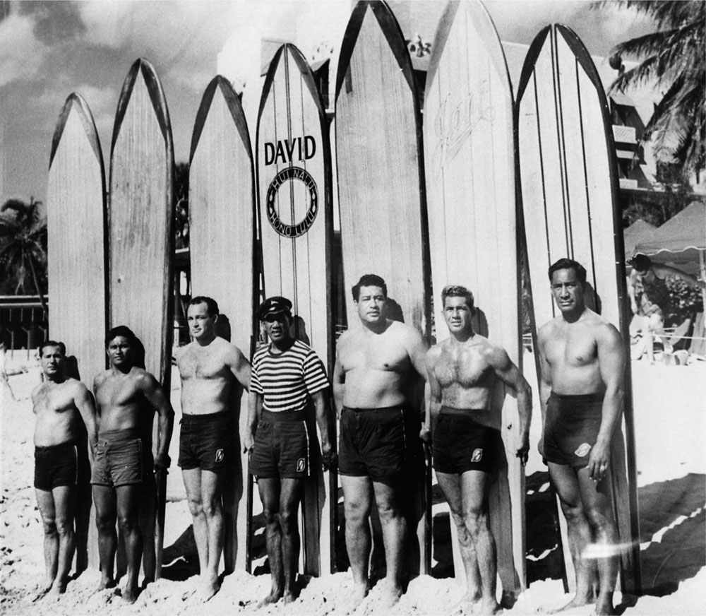 Surfers charge the waves Photo Ron Dahlquist Darrick Doerner rides - photo 18