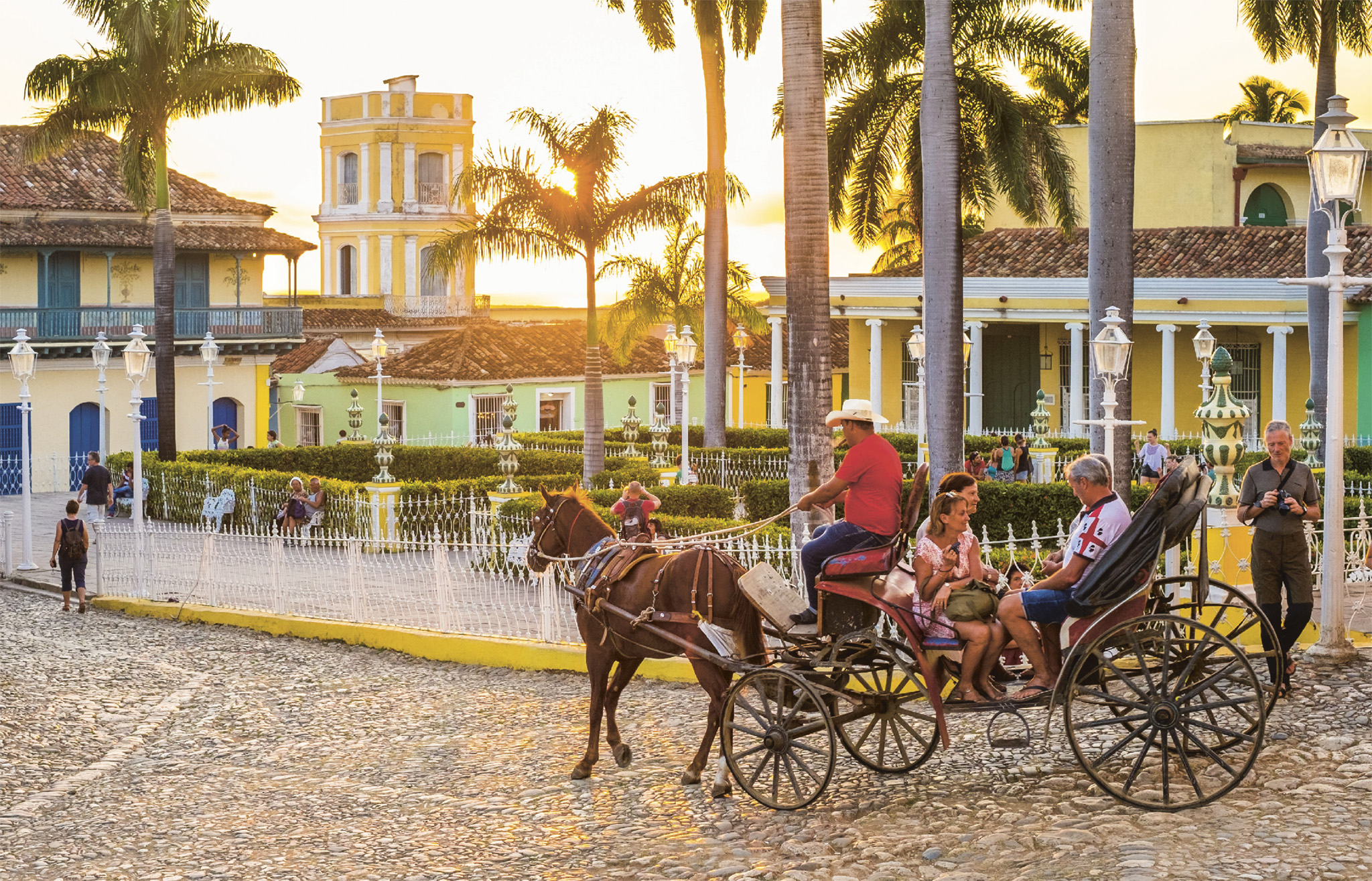 t Few colonial cities in the Americas can rival for its authenticity and - photo 12