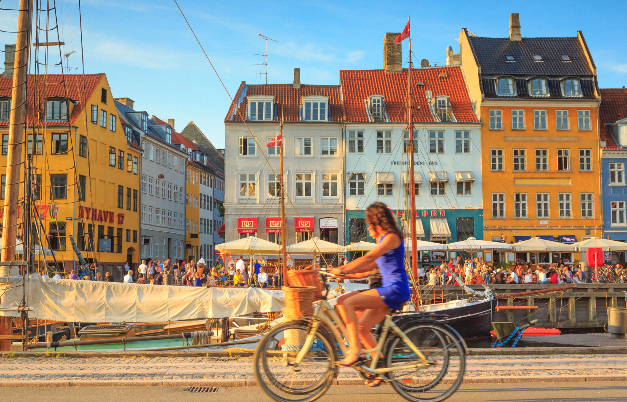 t Copenhagen is the worlds most bike-friendly city with more than 60 per cent - photo 11