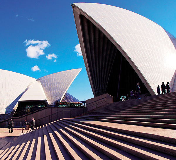 ARCHITECT JRN UTZON CHRIS LEWINGTON ALAMY Sydney Top Sights Bondi Beach - photo 8